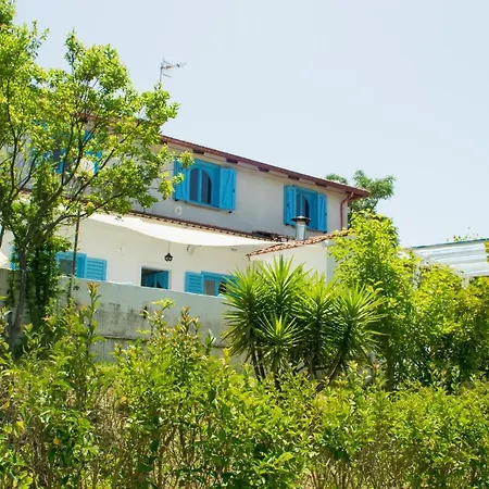 Benvenuti Nel Sud Bed & Breakfast 3*